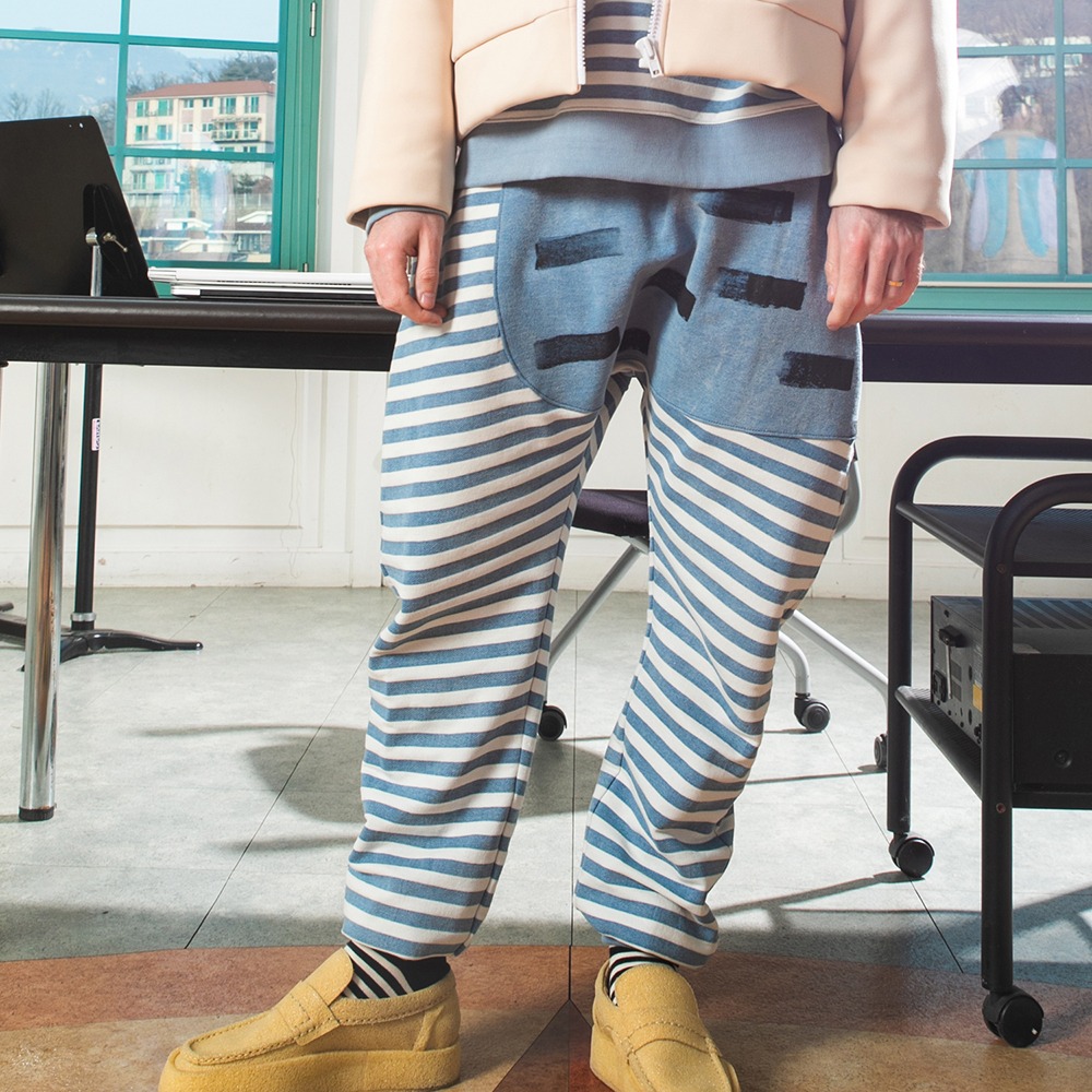 ECOGRAM 에코그램 [와이쏘시리얼즈] Good &amp; Evil Painted Joggerpants fashion